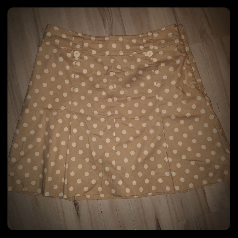 Tan & white skort